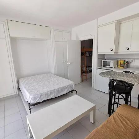 아파트 El Palmar De Denia